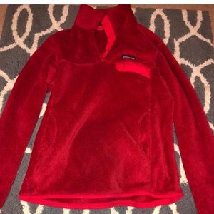 Red Patagonia pull over